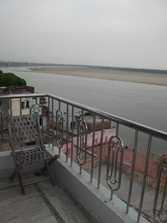 P G On Ganges 瓦拉纳西 外观 照片