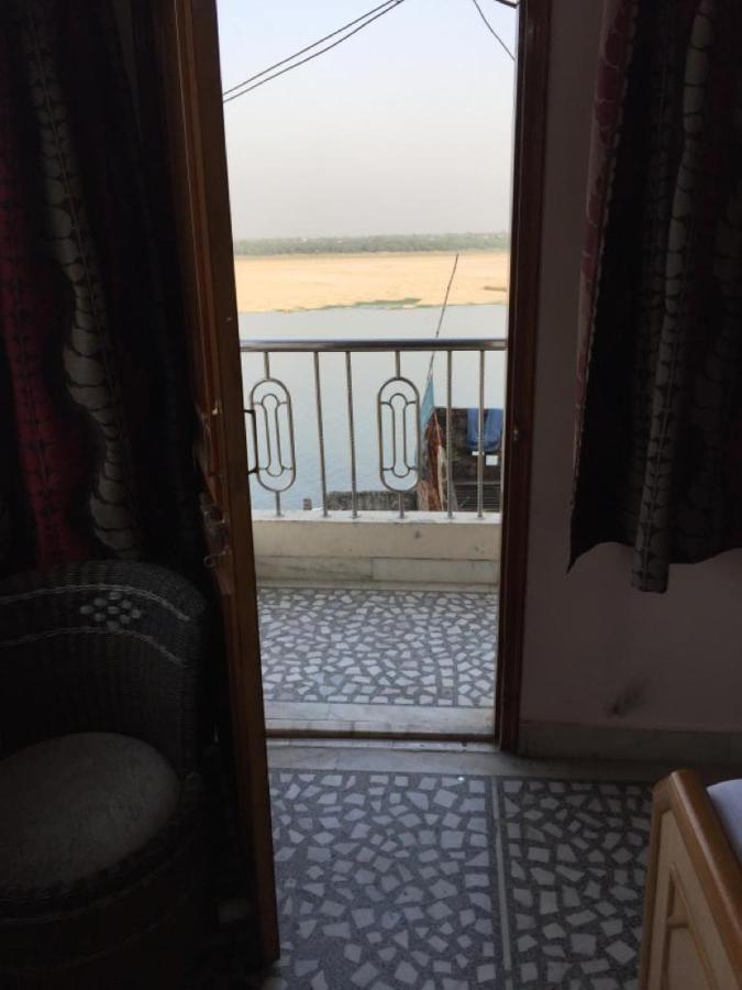 P G On Ganges 瓦拉纳西 外观 照片